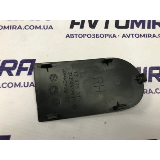 Заглушка багажника права Opel Corsa D HB 5дв. 2006-2014 13238215
